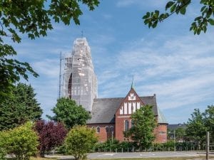 Kupferdach von Dachdeckerei Kirche Westerland Sylt von Dachdeckerei Scheibe